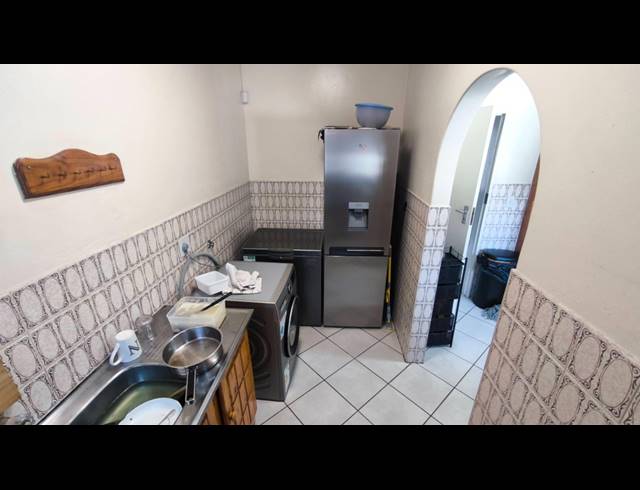 3 BEDROOM HOUSE FOR SALE IN BRACKENHURST